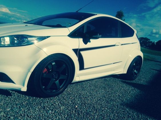Fiesta Mk7 - C Stripe Kit