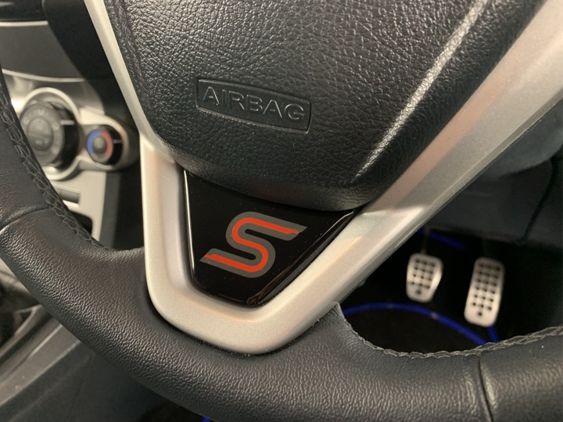 Fiesta Mk7 'S' Badge for Steering Wheel
