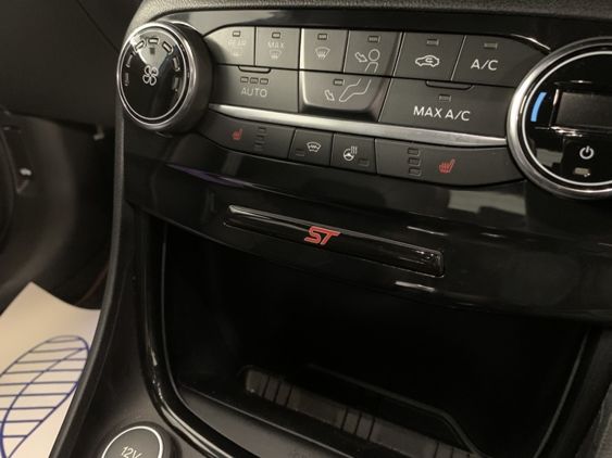 Puma 2020 - Dash Badge - ST Logo