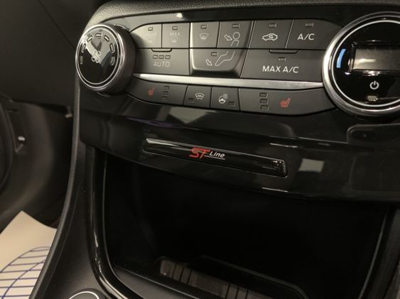 Puma 2020 - Dash Badge - ST Line Logo