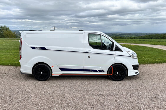 Transit Mk7 Custom - Lower Side Stripes